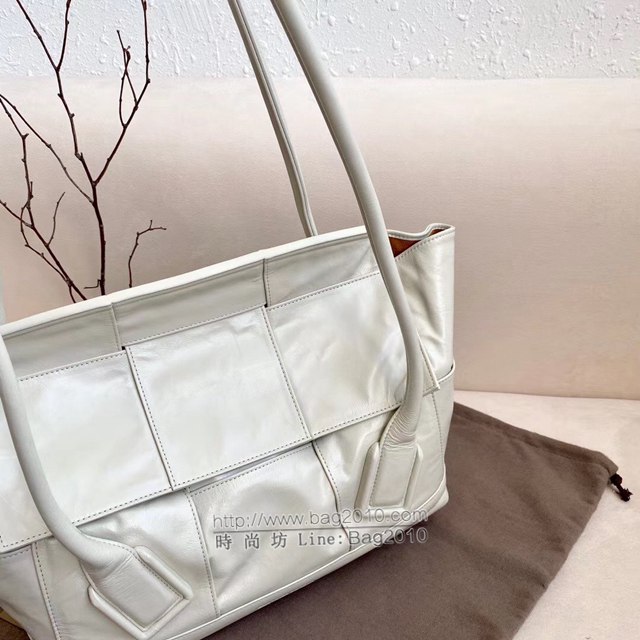 Bottega veneta高端女包 96009 寶緹嘉新款Arco48油蠟皮包 BV經典款小牛皮質中號手提包  gxz1226